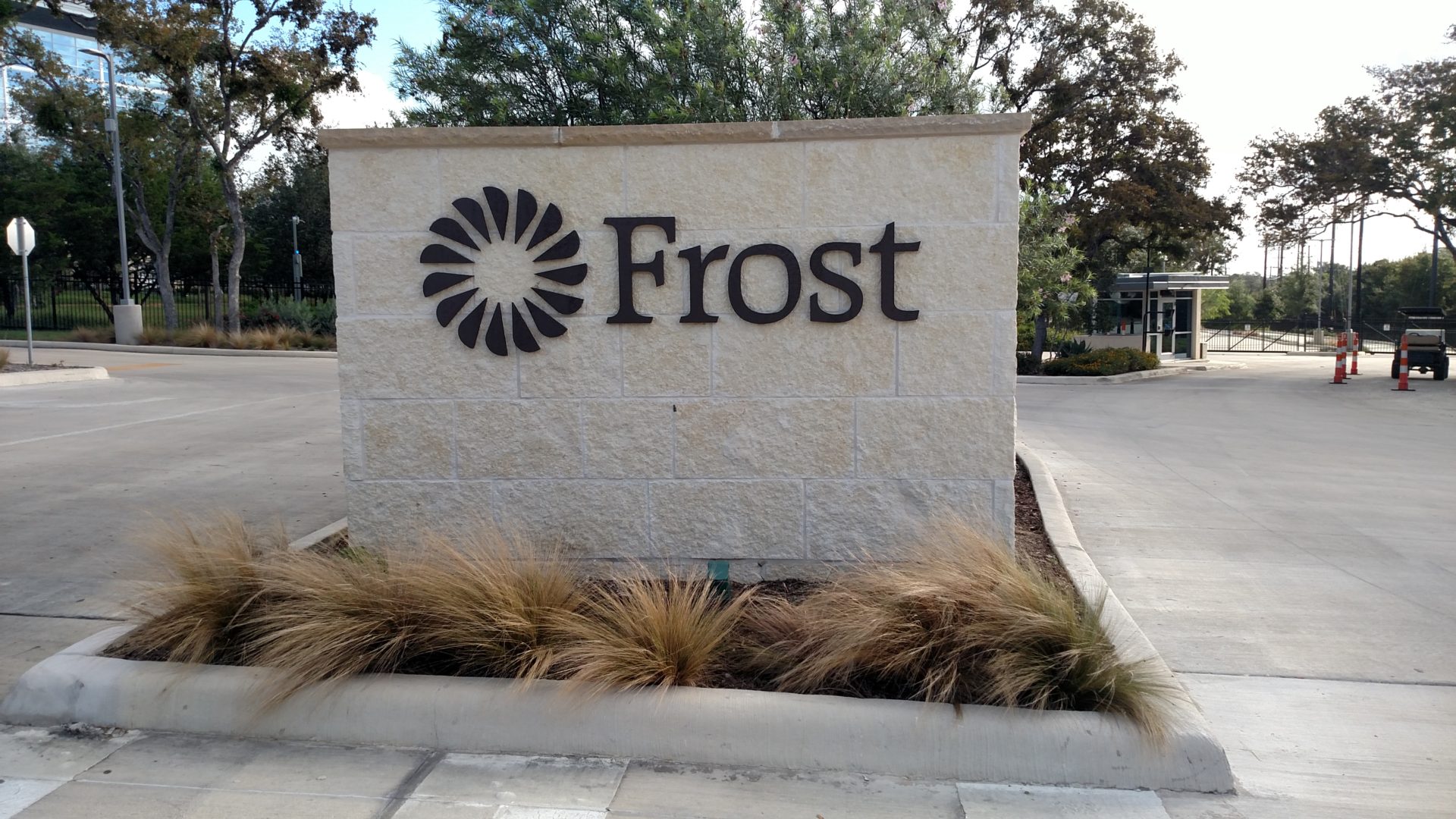 Frost Bank sign